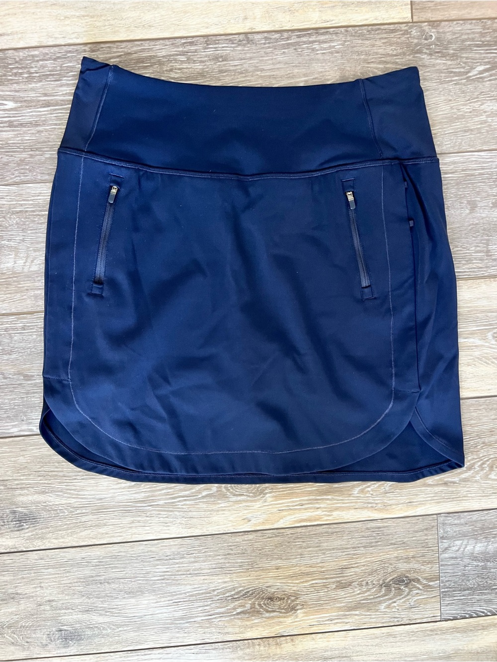 Athleta Navy Fairway Golf Skort 18” with Zip Pockets